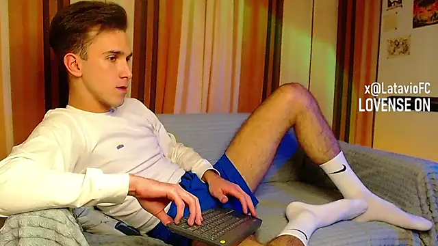 Midnighter  online show from 11-04-25, 12:10