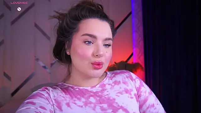 CuteAmberr online show from 02-07-25, 10:52