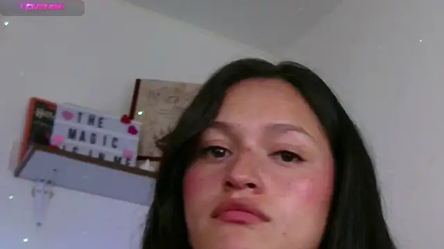 Snapshot of megan_doll2 chatting on 01-09-25, 11:45 megan doll2 online show from 01-09-25, 11:45