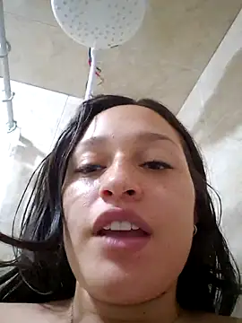 Snapshot of megan_doll2 chatting on 10-22-25, 07:57 megan doll2 online show from 10-22-25, 07:57