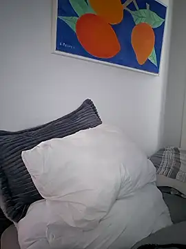 Snapshot of megan_doll2 chatting on 12-16-25, 03:50 megan doll2 online show from 12-16-25, 03:50