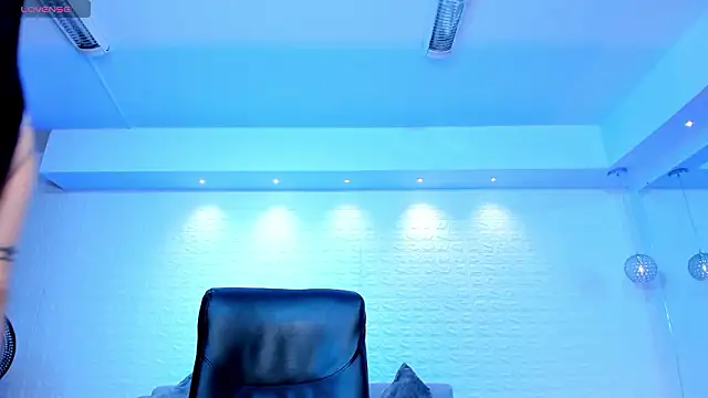 charlottewhitte online show from 02-05-26, 12:54