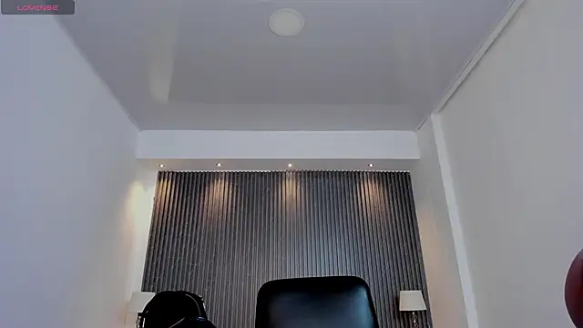 charlottewhitte online show from 03-24-26, 12:32