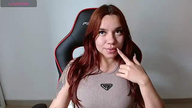 Snapshot of samantha_tattu chatting on 12-23-24, 07:09 samantha tattu online show from 12-23-24, 07:09