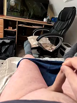 Snapshot of Mariomario0565 chatting on 11-19-25, 05:29 Mariomario0565 online show from 11-19-25, 05:29