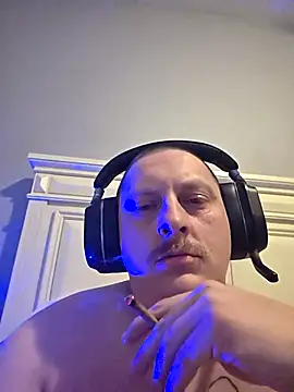 BigDickWorster online show from 11-19-25, 07:08