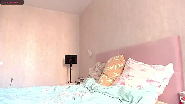 PatriciaBlairs online show from 03-24-26, 01:49