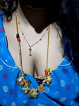 tuttifrutti17 online show from 09-18-25, 04:53