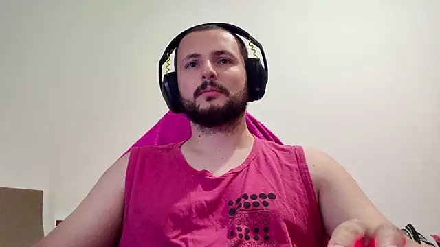 Snapshot of iurytx chatting on 11-30-25, 12:14 iurytx online show from 11-30-25, 12:14