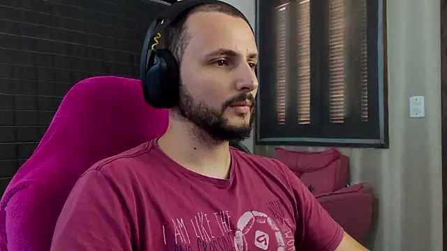 Snapshot of iurytx chatting on 03-06-26, 05:53 iurytx online show from 03-06-26, 05:53