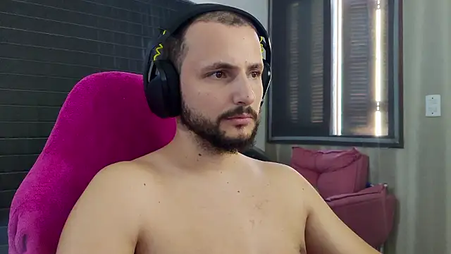 Snapshot of iurytx chatting on 03-08-26, 08:23 iurytx online show from 03-08-26, 08:23