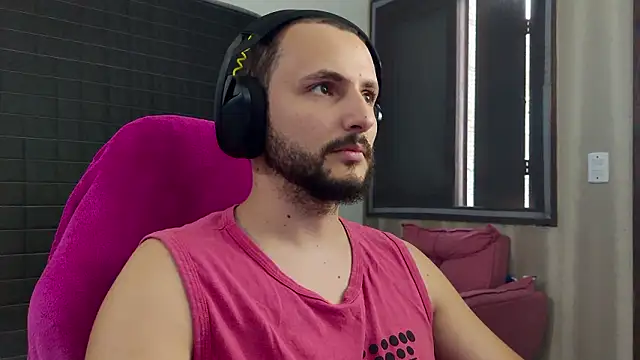 Snapshot of iurytx chatting on 03-09-26, 08:57 iurytx online show from 03-09-26, 08:57