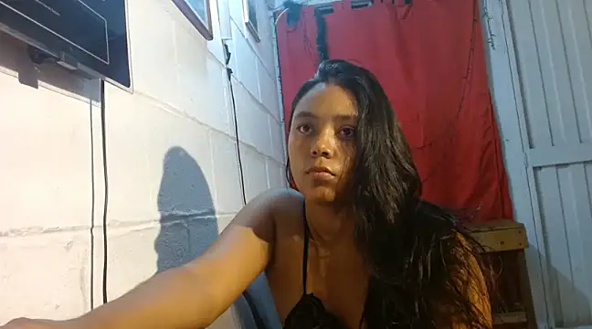 Snapshot of Chiara_petterson chatting on 01-22-25, 06:31 Chiara petterson online show from 01-22-25, 06:31