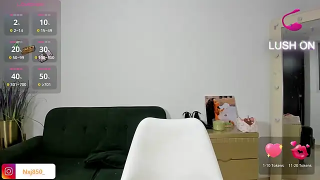 HOTBLACKANDWHITE2 online show from 03-22-25, 08:04