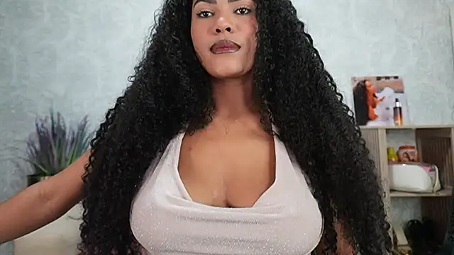 HOTBLACKANDWHITE2 online show from 04-23-26, 04:03