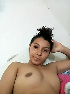 Snapshot of SiraJones-13 chatting on 11-20-25, 04:51 SiraJones-13 online show from 11-20-25, 04:51