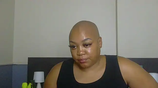 Snapshot of QUEENxJESSI chatting on 01-10-25, 05:56 QUEENxJESSI online show from 01-10-25, 05:56