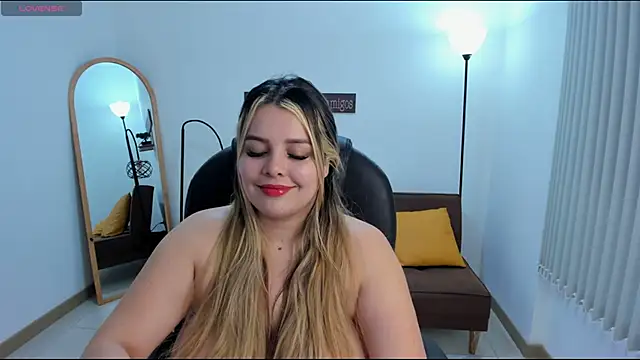 camiilaa1 online show from 01-19-25, 05:37