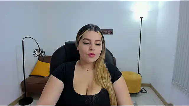 camiilaa1 online show from 02-10-25, 04:19