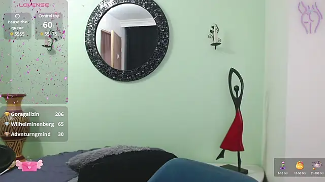 Sofia Franco  online show from 12-31-24, 01:15