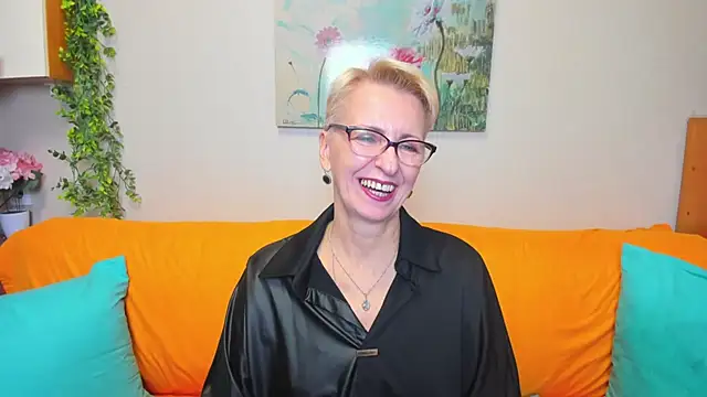 iamyourdream89 online show from 11-17-25, 02:34