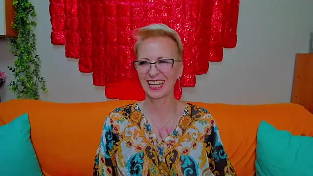 iamyourdream89 online show from 03-01-26, 10:06