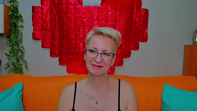 iamyourdream89 online show from 03-10-26, 12:21