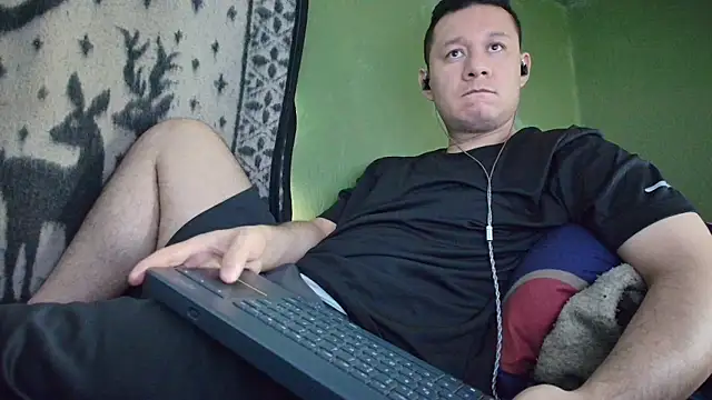 sweet cock28 online show from 04-20-26, 03:15