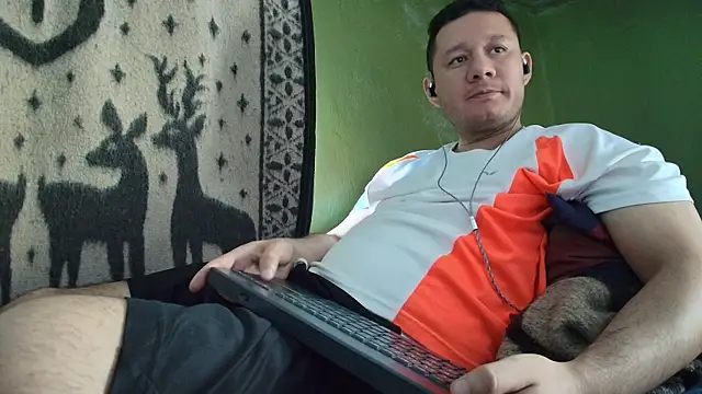 sweet cock28 online show from 04-22-26, 03:35