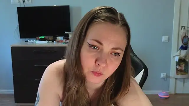 VioletLily online show from 08-03-26, 04:11