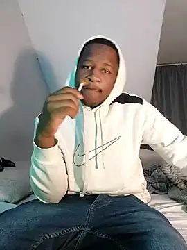 Snapshot of _MAC24k chatting on 10-10-25, 07:13 MAC24k online show from 10-10-25, 07:13