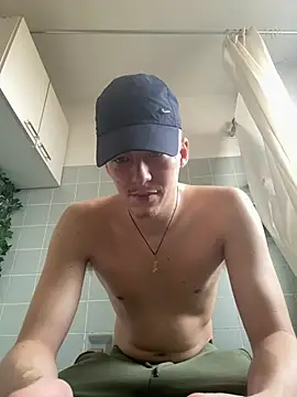 Snapshot of Toyjungee chatting on 01-31-25, 08:43 Toyjungee online show from 01-31-25, 08:43