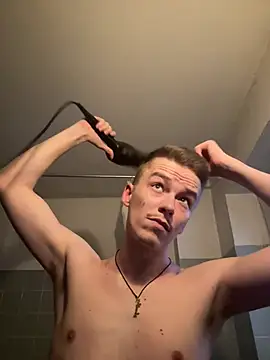 Snapshot of Toyjungee chatting on 02-02-25, 04:43 Toyjungee online show from 02-02-25, 04:43