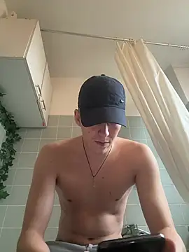 Snapshot of Toyjungee chatting on 02-10-25, 02:59 Toyjungee online show from 02-10-25, 02:59