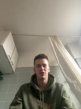 Snapshot of Toyjungee chatting on 02-20-25, 10:16 Toyjungee online show from 02-20-25, 10:16