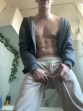 Snapshot of Toyjungee chatting on 03-03-25, 03:20 Toyjungee online show from 03-03-25, 03:20