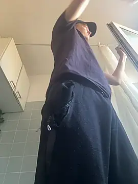 Snapshot of Toyjungee chatting on 03-09-25, 10:08 Toyjungee online show from 03-09-25, 10:08