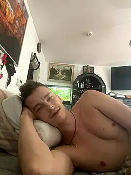 Snapshot of Toyjungee chatting on 09-18-25, 01:46 Toyjungee online show from 09-18-25, 01:46