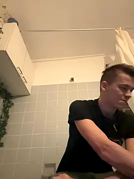 Snapshot of Toyjungee chatting on 09-22-25, 07:05 Toyjungee online show from 09-22-25, 07:05