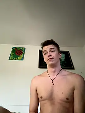 Snapshot of Toyjungee chatting on 10-11-25, 08:57 Toyjungee online show from 10-11-25, 08:57