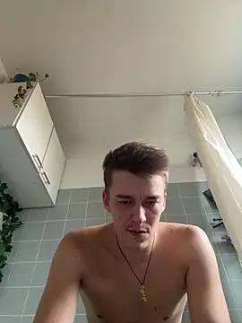 Snapshot of Toyjungee chatting on 10-16-25, 01:34 Toyjungee online show from 10-16-25, 01:34