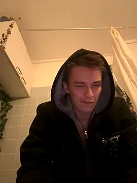 Snapshot of Toyjungee chatting on 10-23-25, 12:32 Toyjungee online show from 10-23-25, 12:32