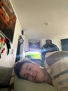 Snapshot of Toyjungee chatting on 10-26-25, 09:26 Toyjungee online show from 10-26-25, 09:26