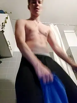 Snapshot of Toyjungee chatting on 10-27-25, 07:07 Toyjungee online show from 10-27-25, 07:07