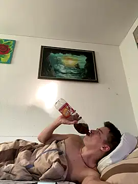 Snapshot of Toyjungee chatting on 10-30-25, 01:34 Toyjungee online show from 10-30-25, 01:34