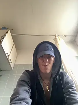 Snapshot of Toyjungee chatting on 11-03-25, 10:16 Toyjungee online show from 11-03-25, 10:16