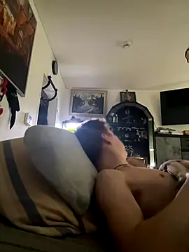 Snapshot of Toyjungee chatting on 11-11-25, 11:54 Toyjungee online show from 11-11-25, 11:54