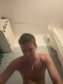 Snapshot of Toyjungee chatting on 11-12-25, 04:29 Toyjungee online show from 11-12-25, 04:29