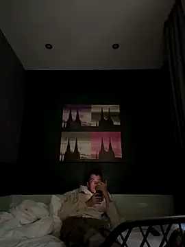 Snapshot of Toyjungee chatting on 12-15-25, 08:29 Toyjungee online show from 12-15-25, 08:29