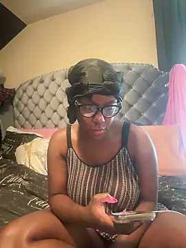 TrueeFantasee online show from 11-23-25, 04:40